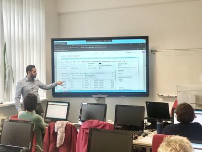 Infoma newsystem Schulung mit Pilotkunden